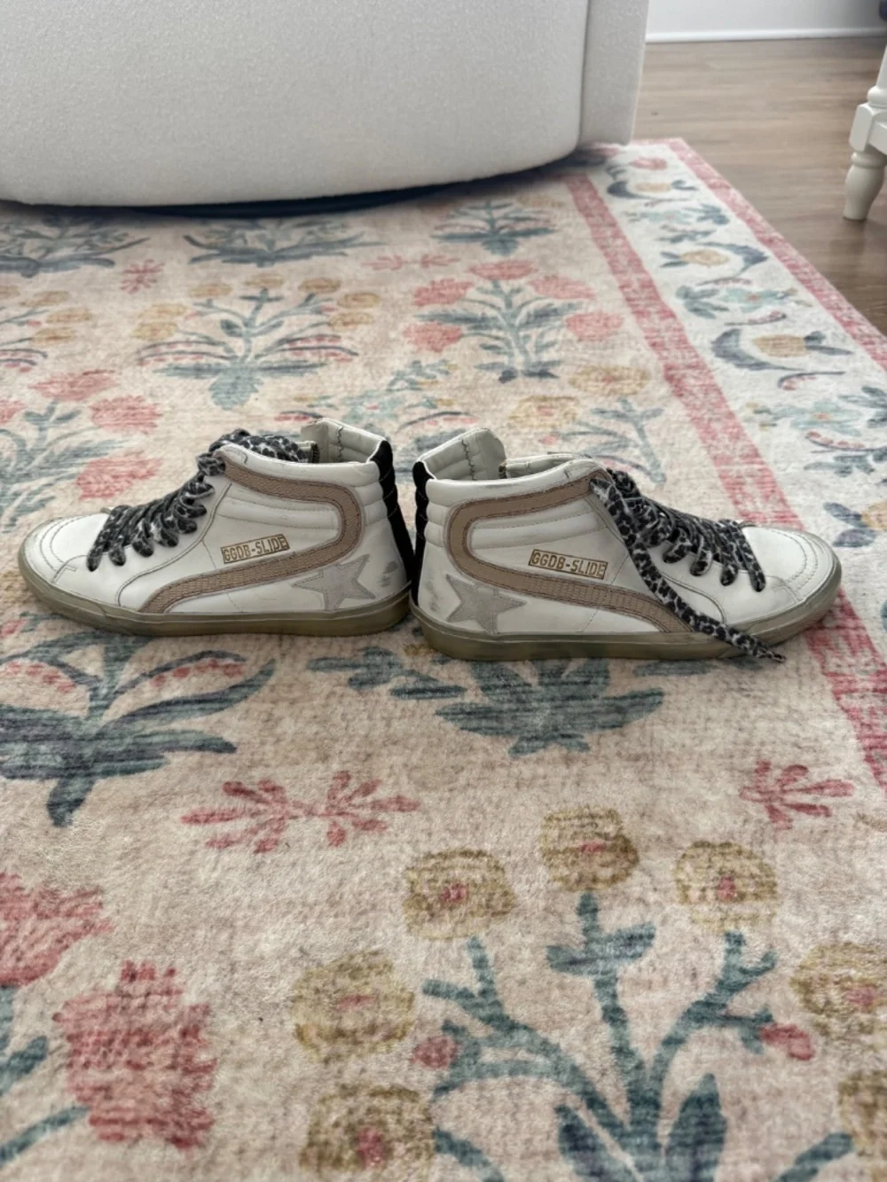 Golden Gooses - Picture 2 of 8